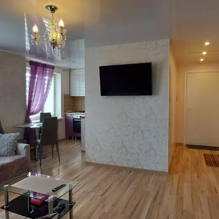 New & Luxury In Center *